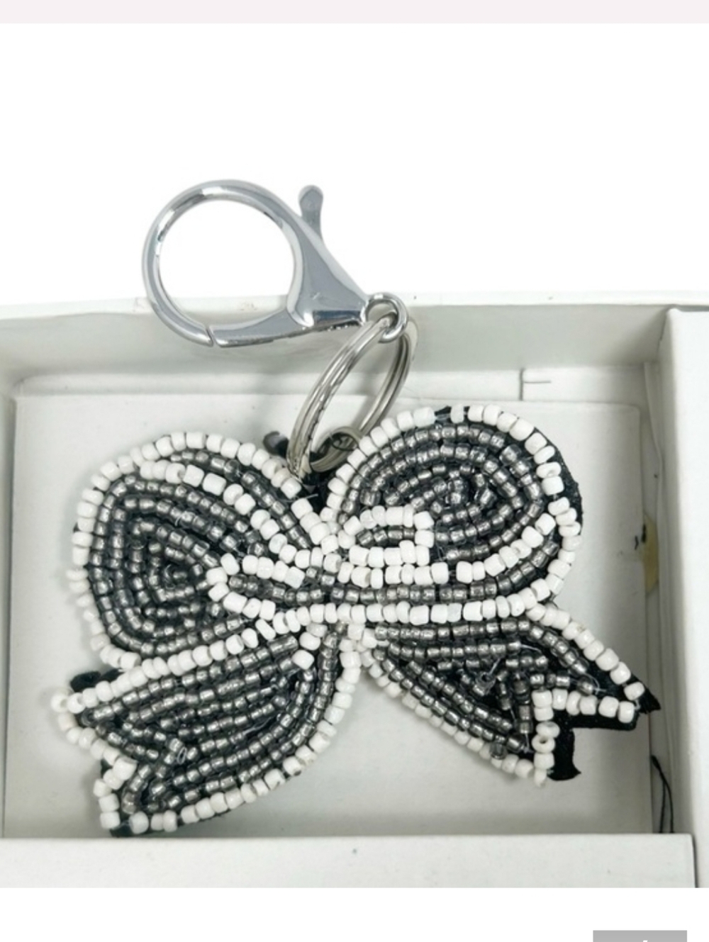 Rachel Zoe Black & White Beaded Card Case with Bow Bag Charm - NIB GIFTABLE! - Picture 6 of 10